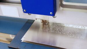 Startup desafia gigantes com a impressora 3D de metal mais rápida do mundo